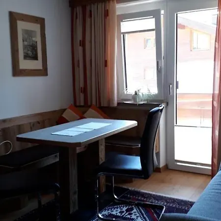 Haus Salvenmoser 公寓 *